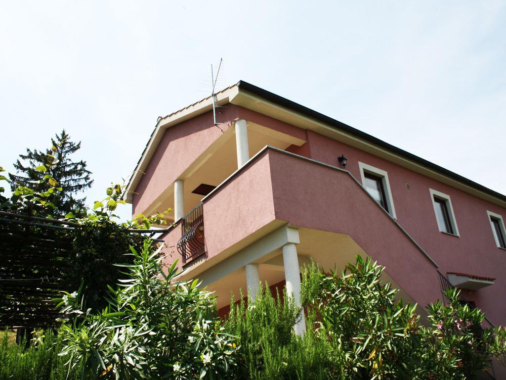 Apartman Menderi Hills